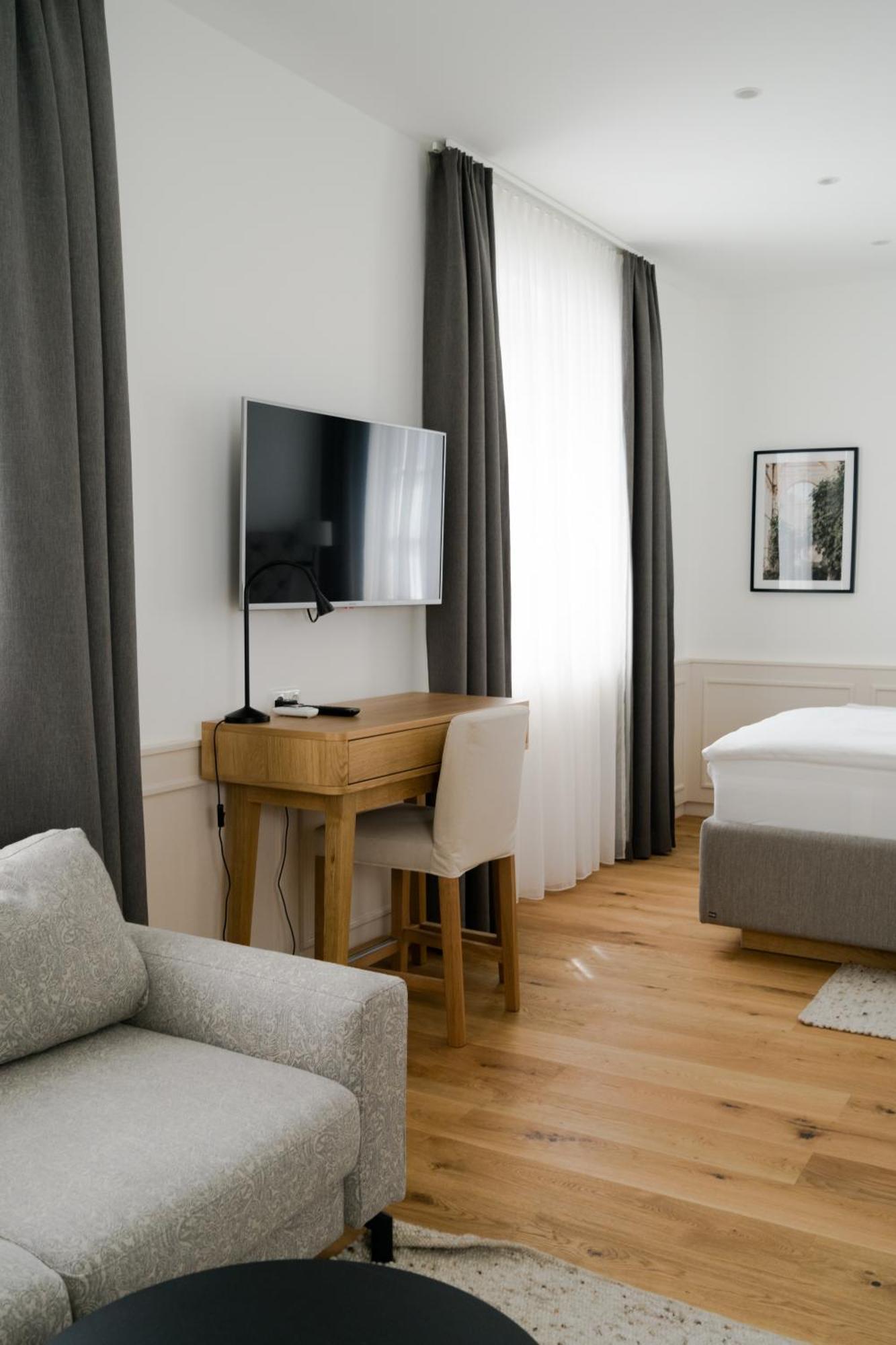 Hotel Gasthof Koenig Kremsmuenster Ngoại thất bức ảnh