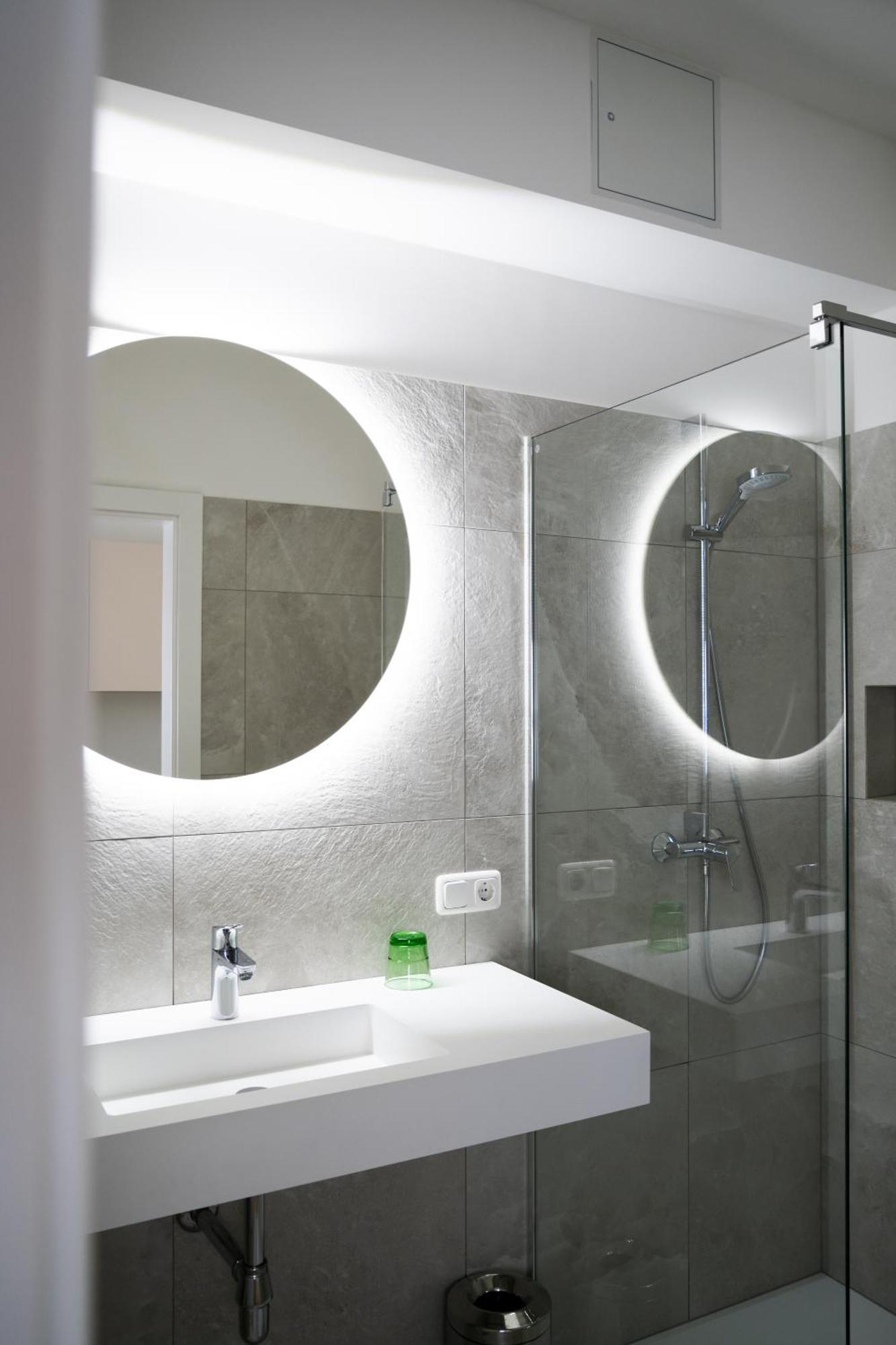 Hotel Gasthof Koenig Kremsmuenster Ngoại thất bức ảnh