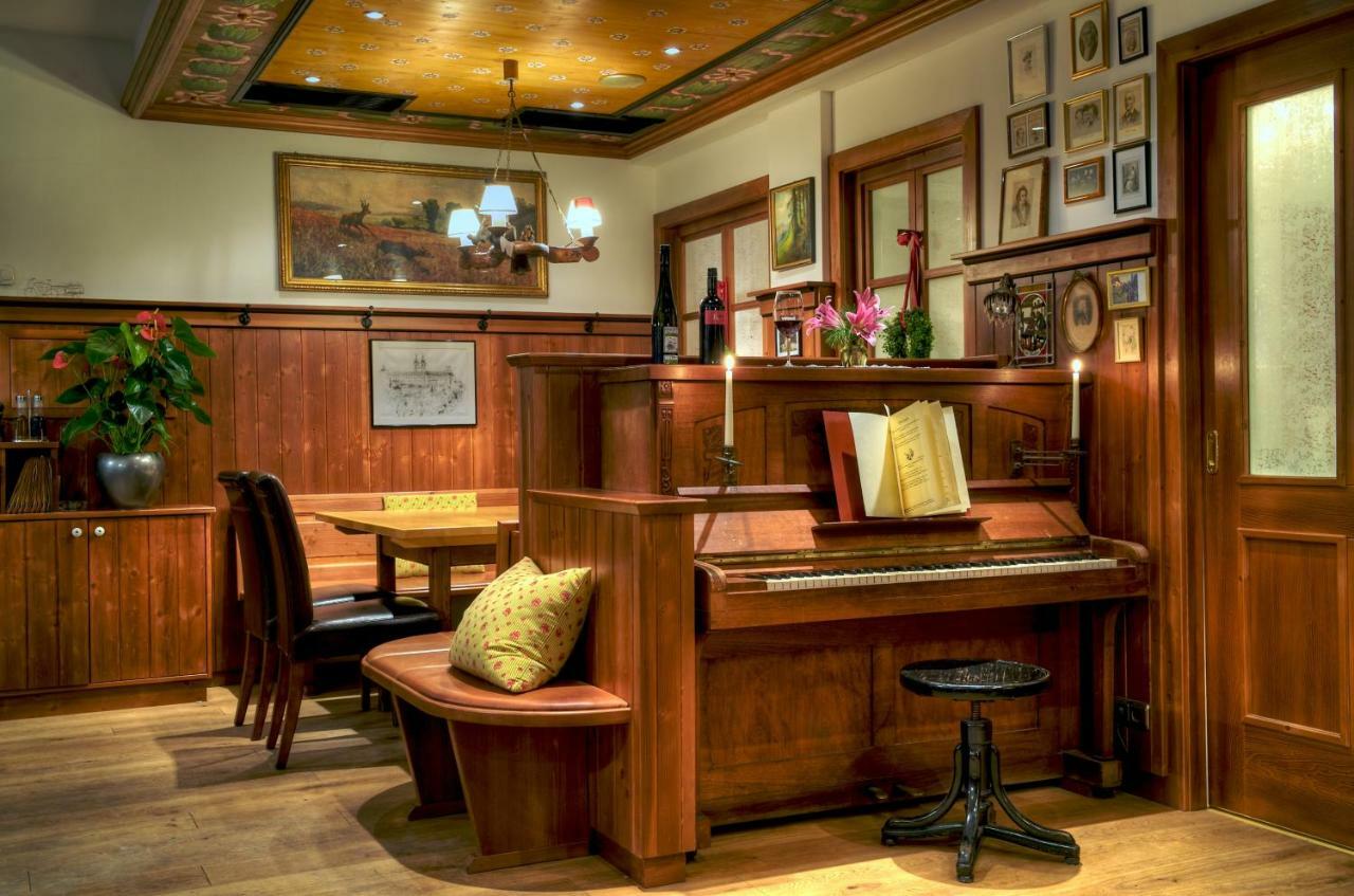 Hotel Gasthof Koenig Kremsmuenster Ngoại thất bức ảnh